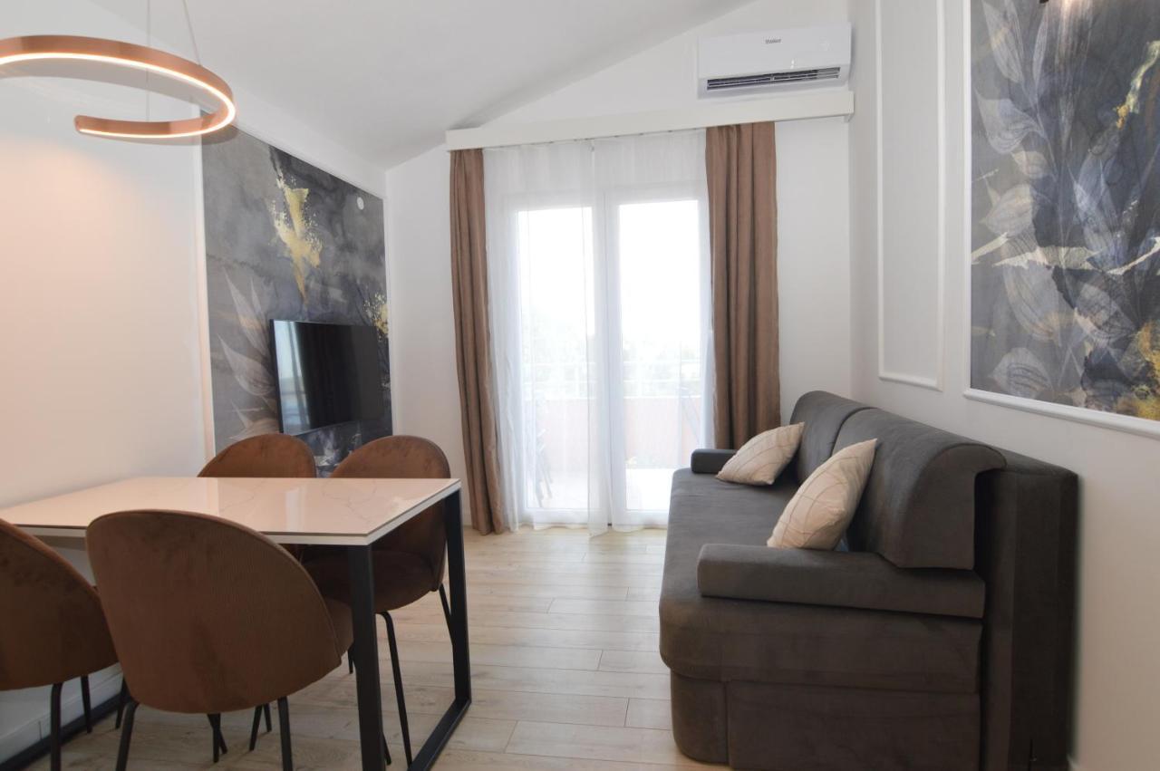 Apartments Amari Starigrad Paklenica Exterior photo