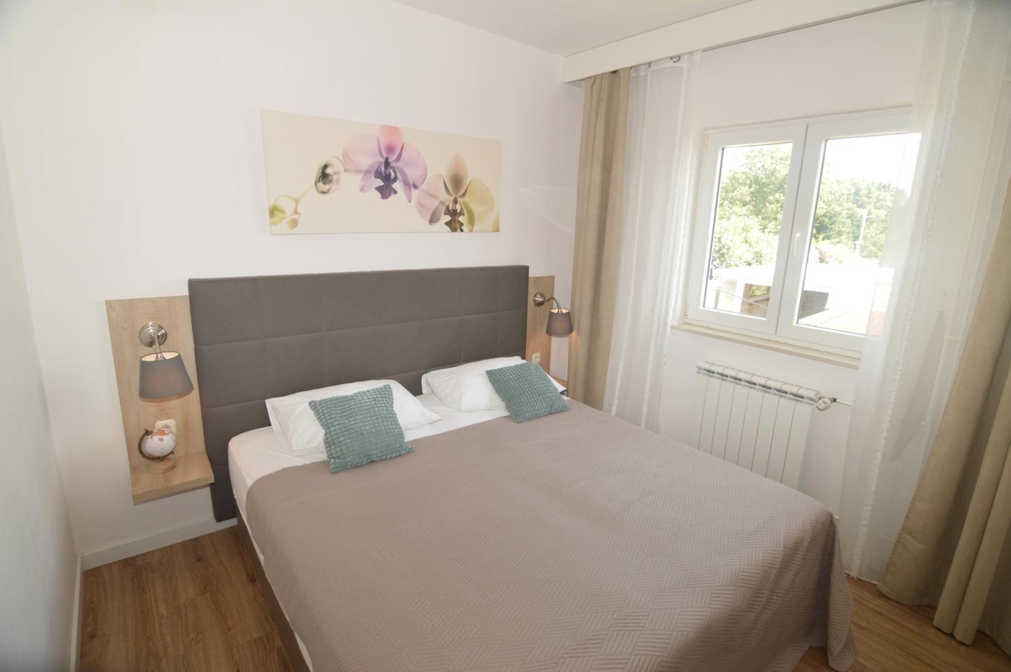 Apartments Amari Starigrad Paklenica Exterior photo